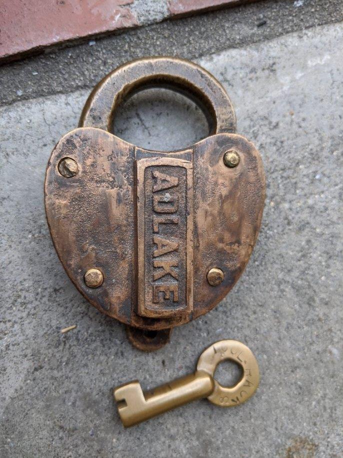 union pacific tool rack lock-railroadiana-railroad antiques for sale-union pacific railroad-2