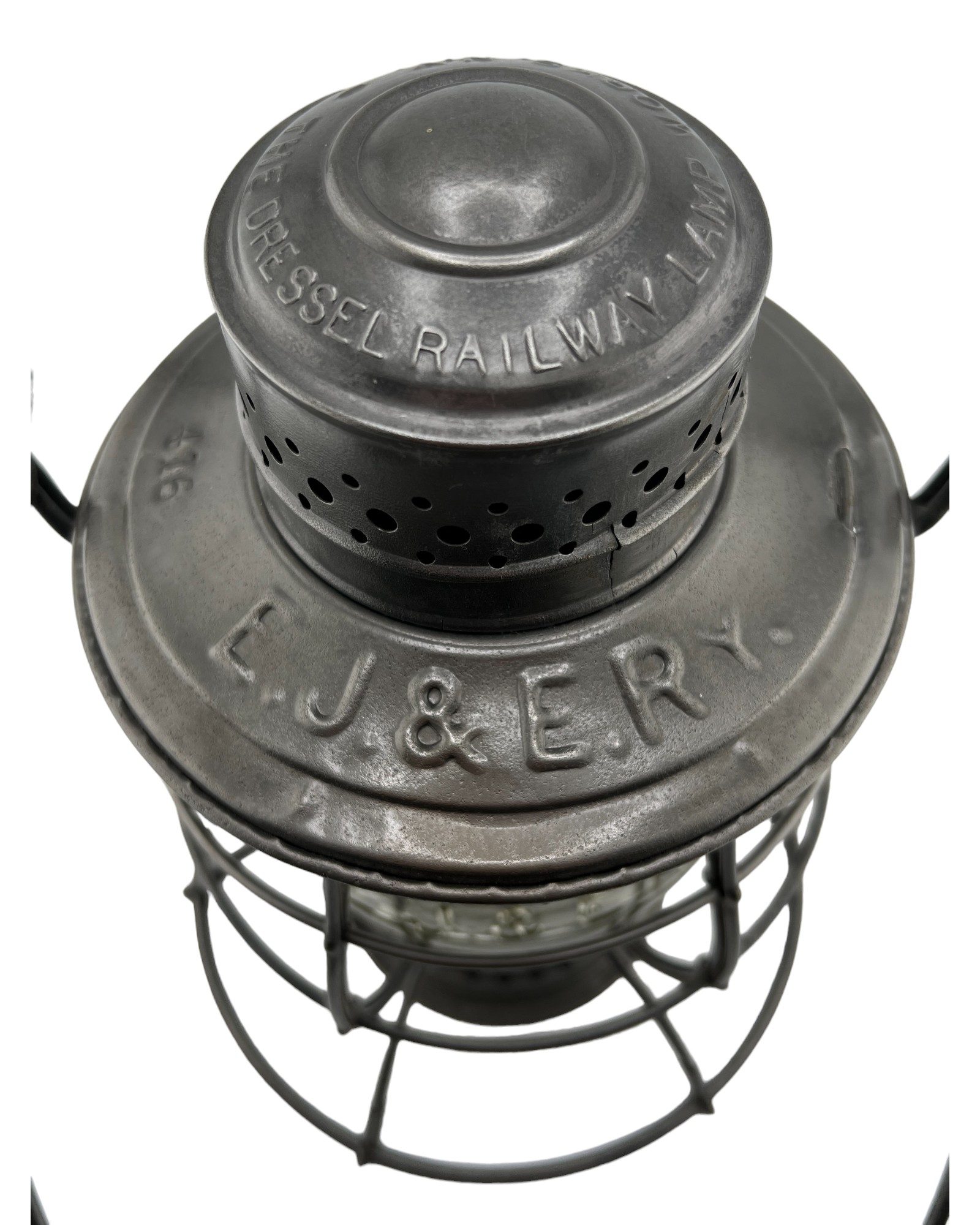 railroad lantern 114 lettering-Photoroom
